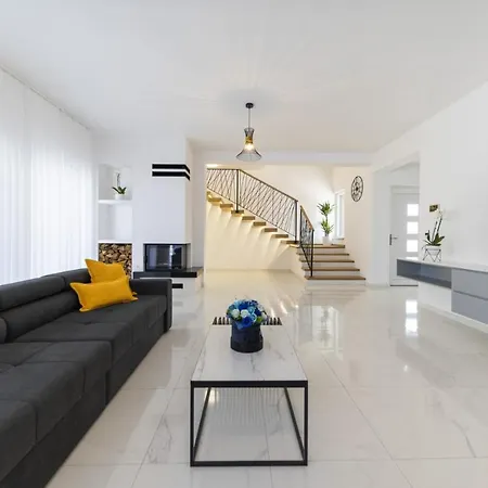 Crowonder Mila Prestige With Heated Swimming Pool, Jacuzzi And Sauna Villa Zaton (Zadar)