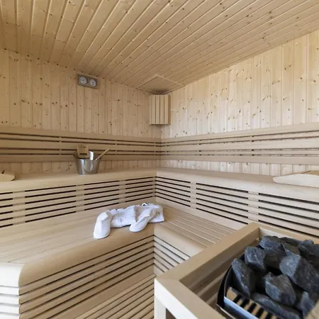 Crowonder Mila Prestige With Heated Swimming Pool, Jacuzzi And Sauna * 자톤