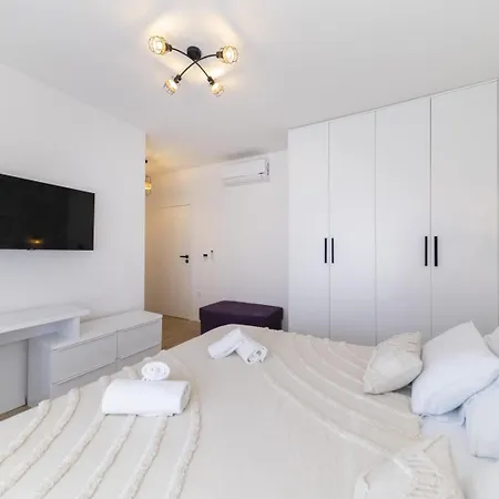 Crowonder Mila Prestige With Heated Swimming Pool, Jacuzzi And Sauna * Zaton (Zadar)