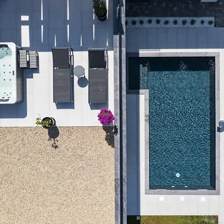 Villa Crowonder Mila Prestige With Heated Swimming Pool, Jacuzzi And Sauna Zaton (Zadar)
