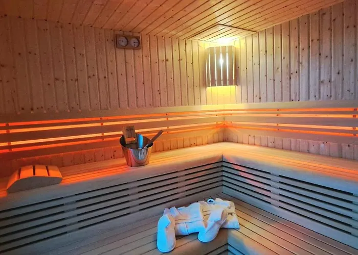 Crowonder Mila Prestige With Heated Swimming Pool, Jacuzzi And Sauna Zaton (Zadar)