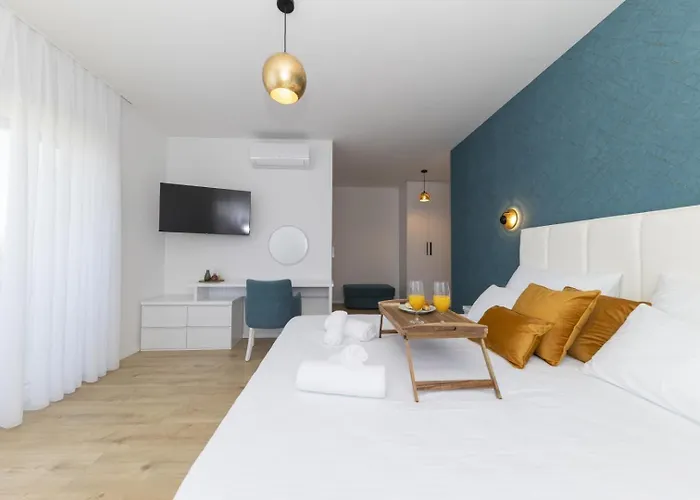 Crowonder Mila Prestige With Heated Swimming Pool, Jacuzzi And Sauna Zaton (Zadar)