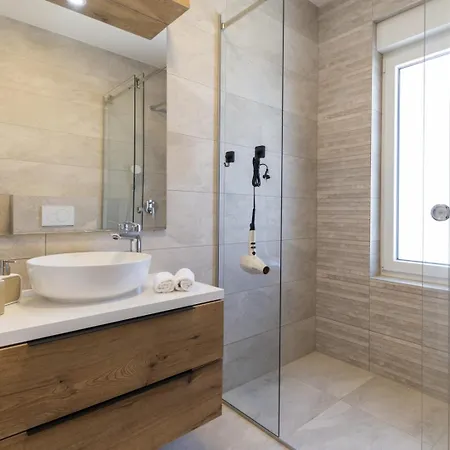 Crowonder Mila Prestige With Heated Swimming Pool, Jacuzzi And Sauna