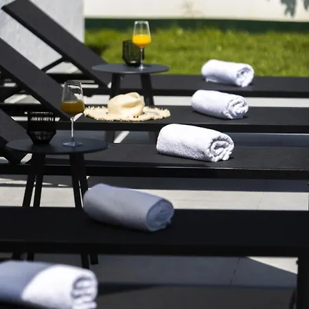 Villa Crowonder Mila Prestige With Heated Swimming Pool, Jacuzzi And Sauna *