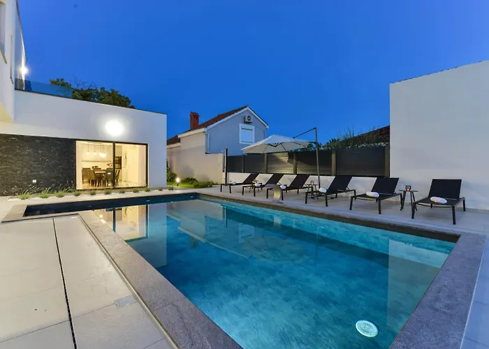 Crowonder Mila Prestige With Heated Swimming Pool, Jacuzzi And Sauna * Zaton (Zadar)
