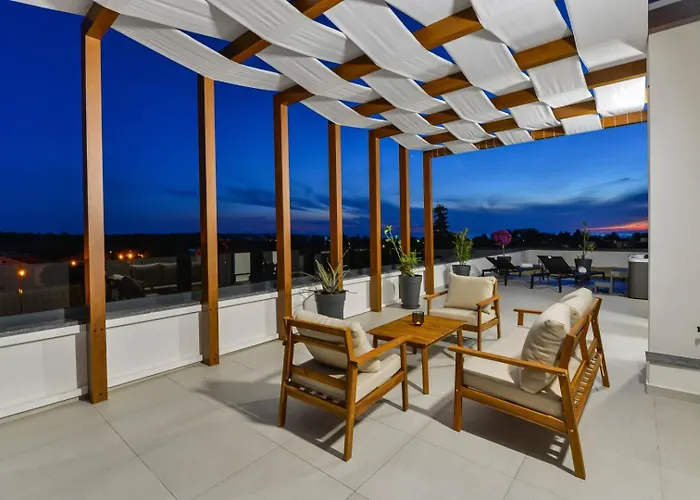 Crowonder Mila Prestige With Heated Swimming Pool, Jacuzzi And Sauna Villa Zaton (Zadar)
